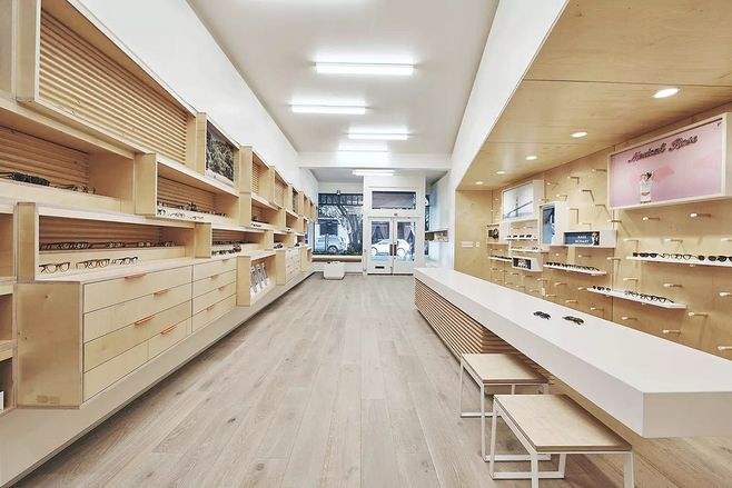 這眼鏡店裝修風格讓人眼前一亮呀